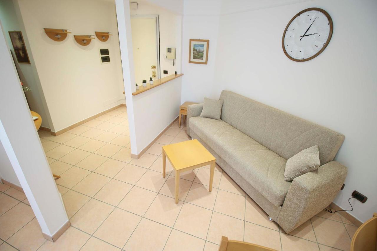 Apartament Da Sofia, Sea, Nature & Rome Lido di Ostia Zewnętrze zdjęcie